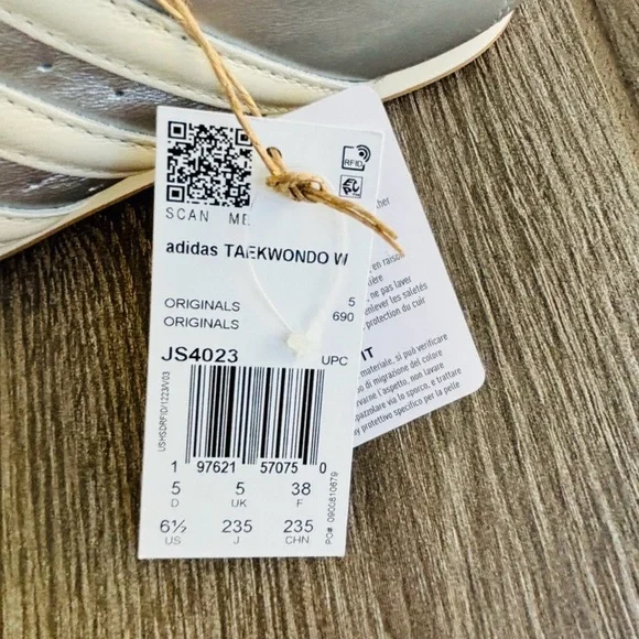 Adidas Taekwondo Metallic Silver with Ivory Stripes Athletic Shoes size 6.5 - Picture 9 of 15